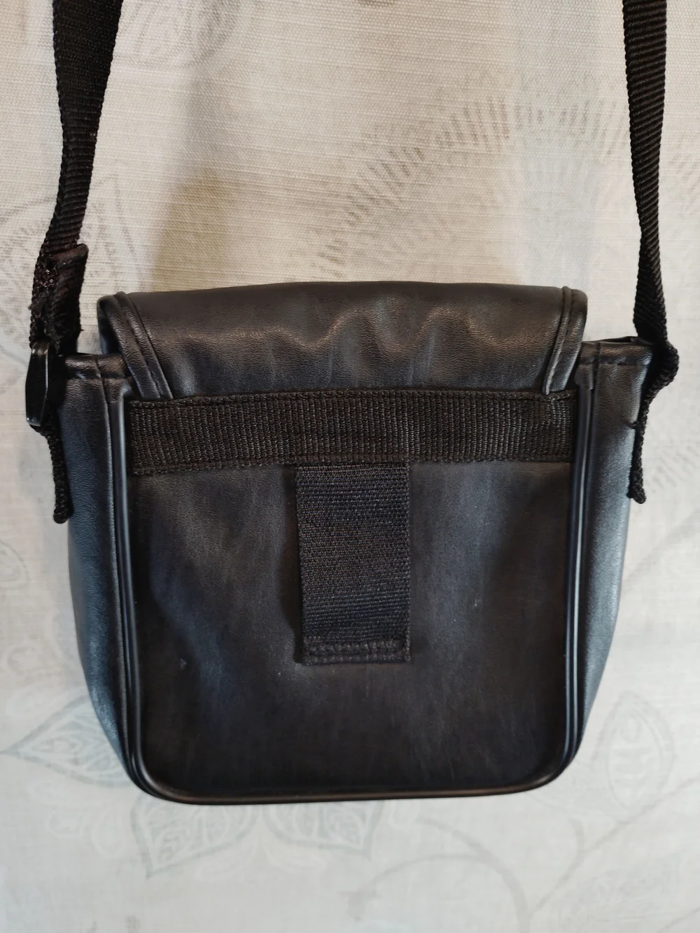 Black Compact Leather Crossbody Messenger Bag
